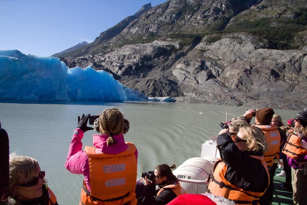 Hotel Lago Grey Torres del Paine National Park Exterior photo
