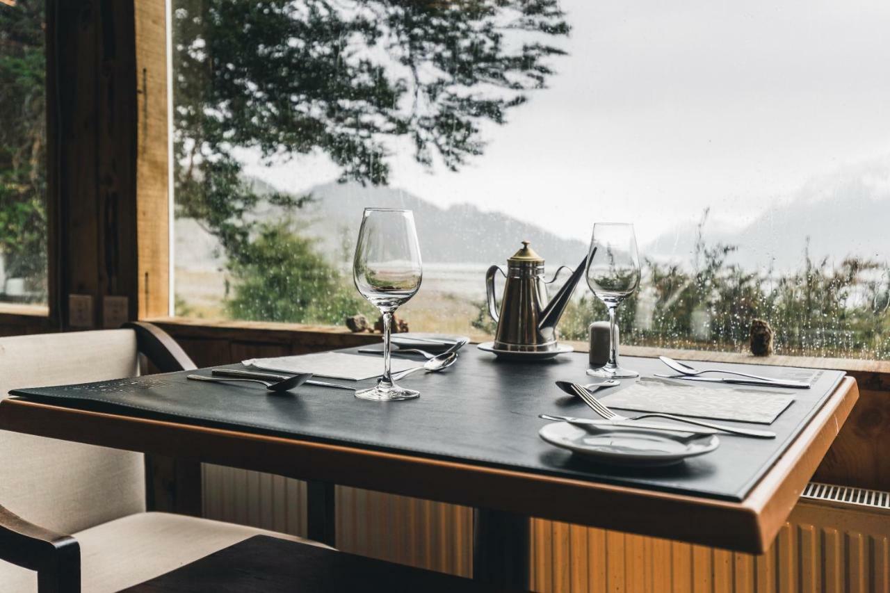 Hotel Lago Grey Torres del Paine National Park Exterior photo